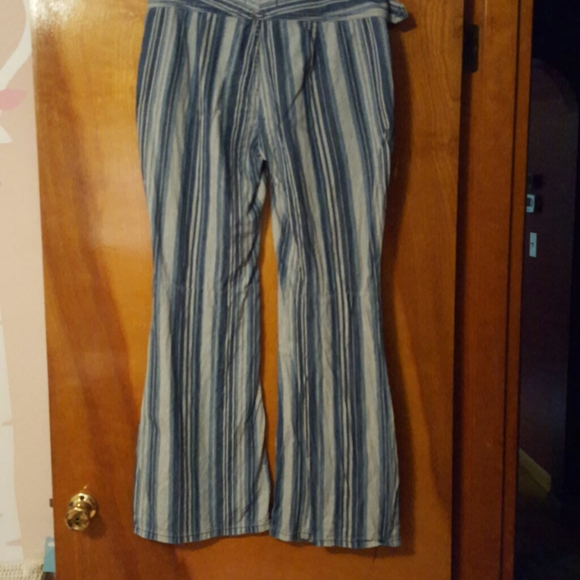 Jeans - Picture 2 of 2